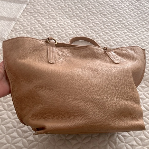 Y2k Etienne Aigner leather camel tote shoulder bag 17”up width x10”inches tall - Picture 7 of 15